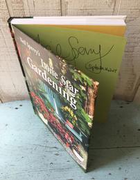 Autographed Copy of Neil Sperry’s Lone Star Gardening 202//258